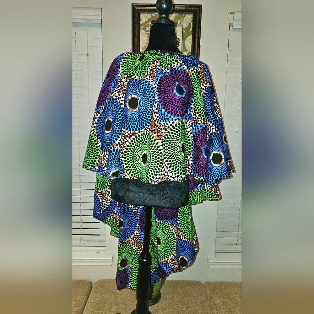 Africa attire size L it can be worn with tights or as a shawl.